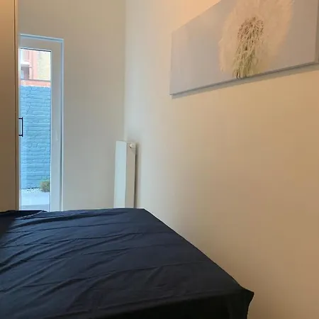 D&s Lifestyle Met Terras 18m² Koningslaan דירה